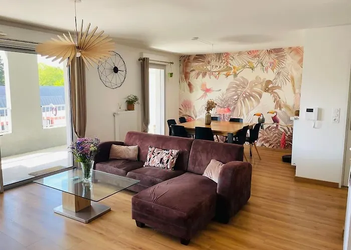 Calme Avec Beau Balcon & Parking A La Courrouze, Proche Centre
